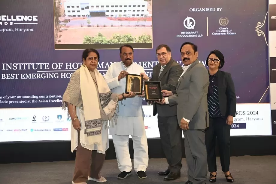 Global-Chamber-of-Consumer-Rights-and-Kitescraft-Productions-LLP-for-the-prestigious-Asian-Excellence-Award.-1